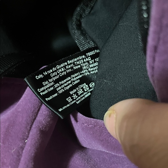 Gucci Luxurious Purple Velvet Beauty Bag - Picture 9 of 11